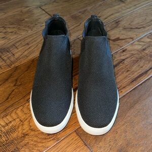 Steve Madden Wedge slip ons
